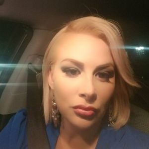 Meet your Posher, Veronica